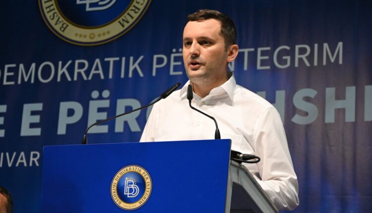 Fronti Kombëtar zyrtarizon kandidatët e parë për zgjedhjet lokale, Ahmeti: Bashkë për dinjitetin shqiptar