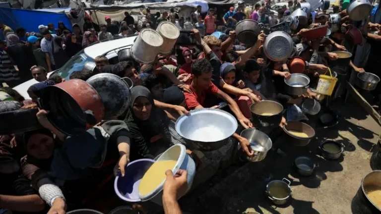 Vdekjet nga kequshqyerja në Gaza në rritje/ Britania njofton dërgimin e ndihmave nga ajri