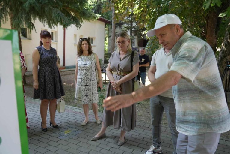 Në komunën e Kumanovës vendosen kontejnerë special për mbledhjen e mbetjeve të tekstilit