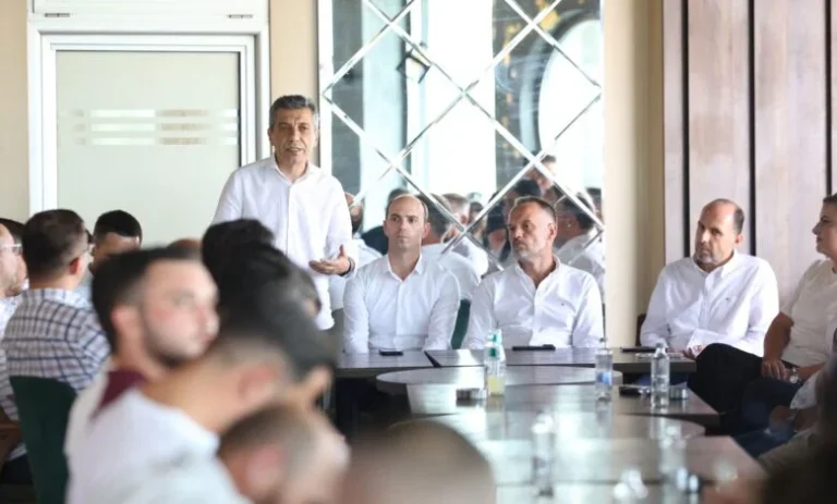 Mexhiti: Koha për ndryshim ka ardhur dhe ndryshimi fillon tani me Sedat Bislimin