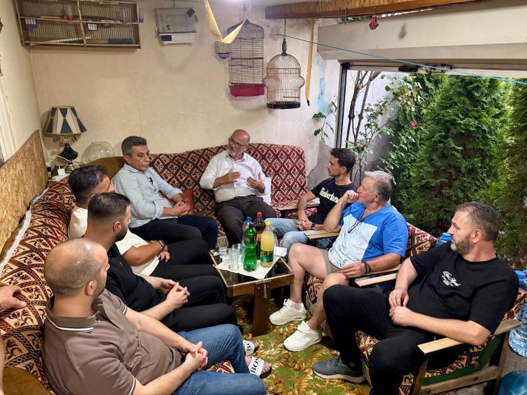 Izet Mexhiti viziton Serovën: Dera ime do të jetë gjithmonë e hapur për qytetarët