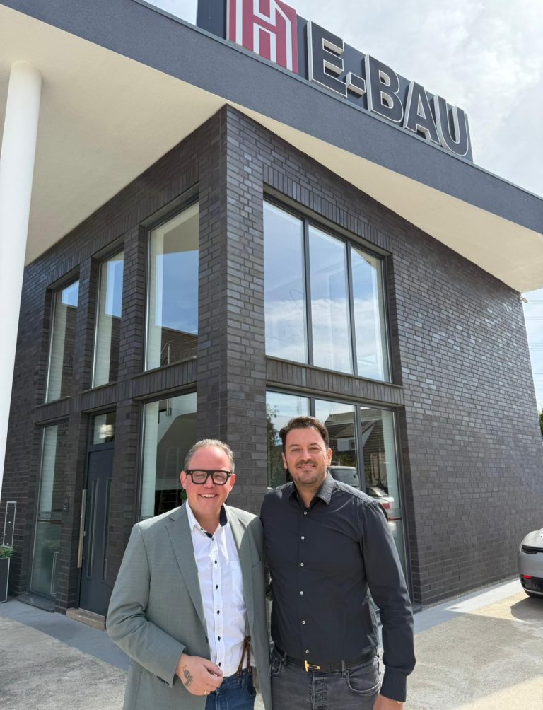 Kandidati për kryetar komune nga CDU në Krefeld, Timo Kühn vizitoi kompaninë prestigjioze E-Bau dhe biznesmenin e suksesshëm Kosovar, Albert Hashimi
