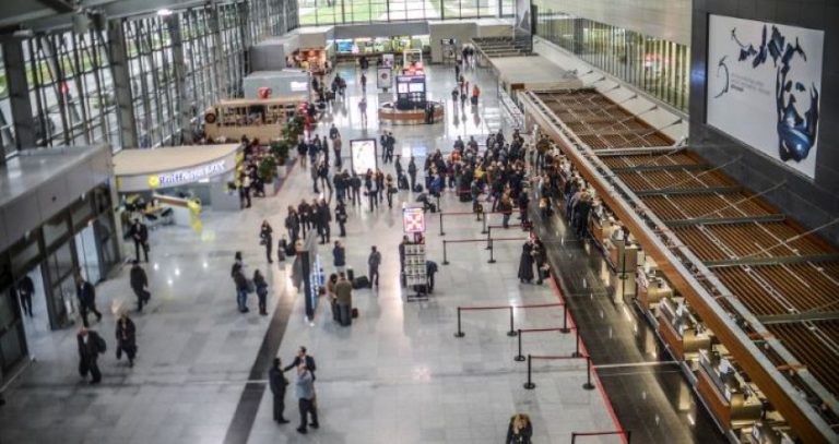 Rrahje në Aeroportin e Prishtinës, tre të arrestuar
