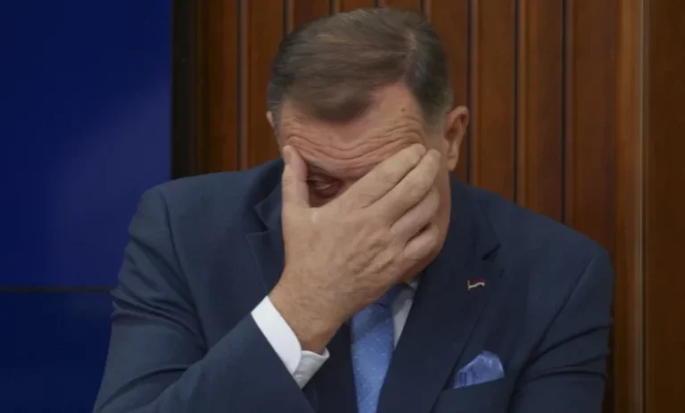 Dodikut i hiqet mandati si president i Republikës Srspka