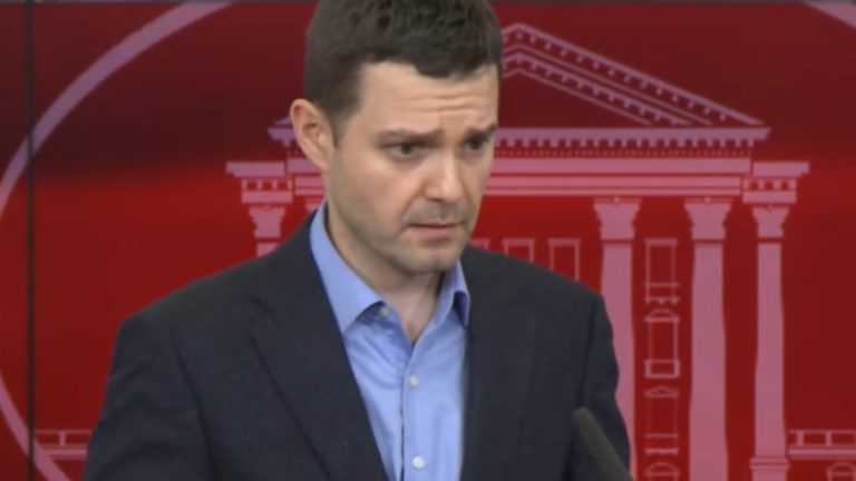 Mucunski: Është koha që BE të tregojë angazhim të barabartë ndaj rrugës sonë europiane