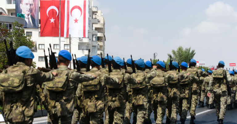 Turqia dyfishon trupat e saj në Qipro, gati mbi 100.000 ushtarë