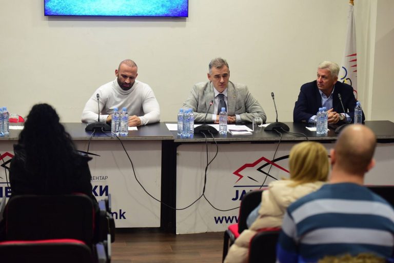 Dejan Mitrovski “URKO” nënkryetar i Bordit Drejtues. Ndërsa Irena Mitrovska bashkëshortja e tij anëtare dhe kryetare e komisionit të disciplinës