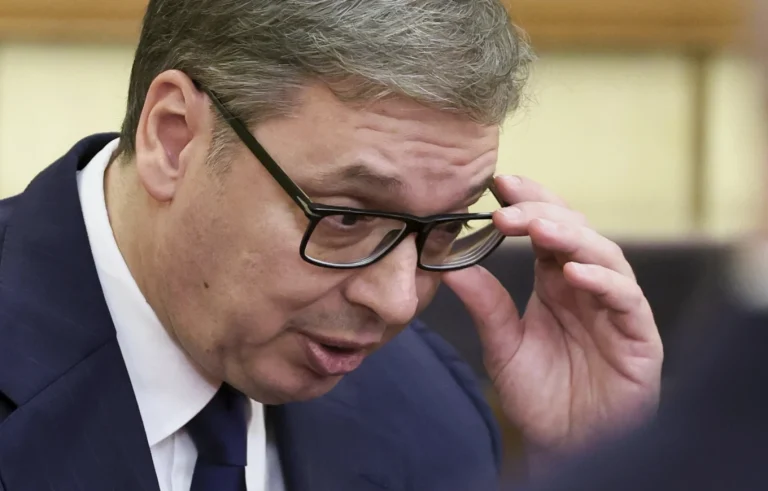 Deklarata e fortë e Vuçiç: Më thoshin se nëna tradhtoi babain me një shqiptar prandaj…